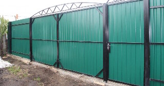 Купить ворота из профнастила Заинск, цена от 4135 руб.